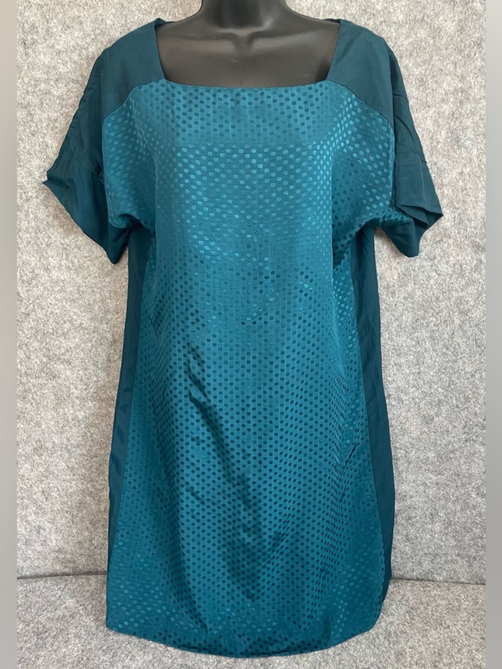 Club Monaco Teal Shift Dress Sz 4 NWT Tonal Polka Dot Short Sleeve Sheath Dress